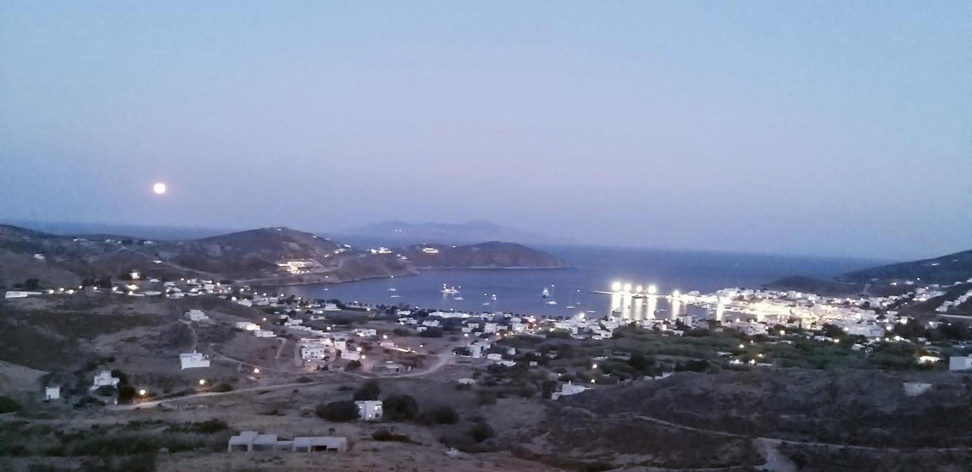 Отель Tirquaz View Serifos Town Экстерьер фото