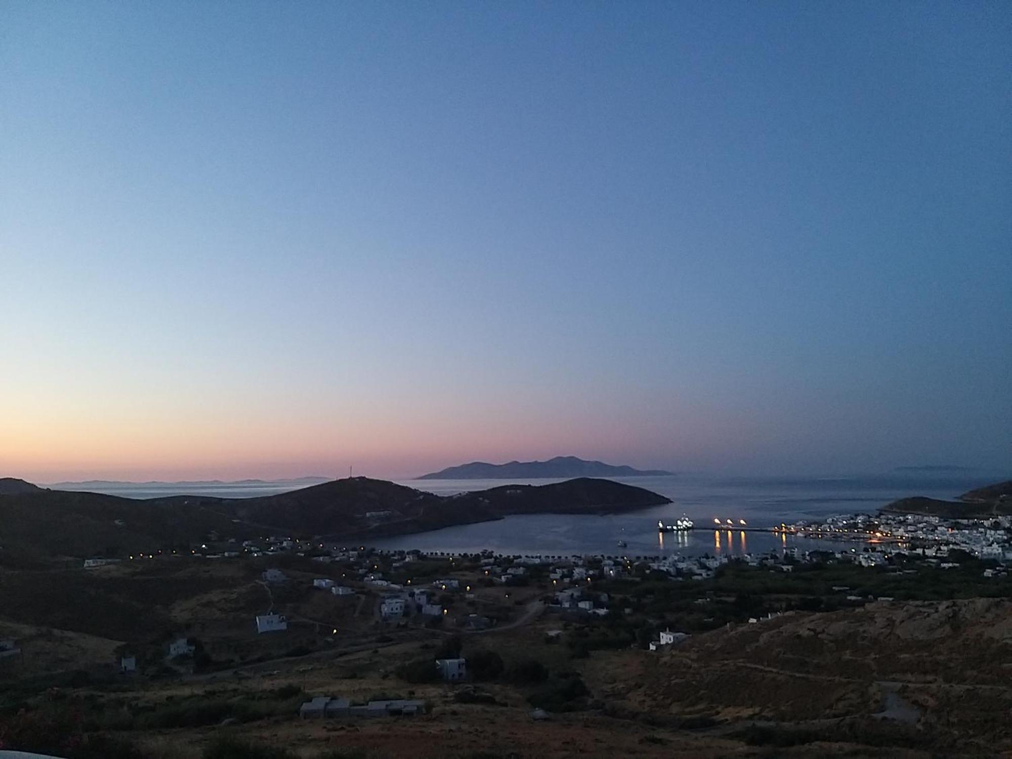 Отель Tirquaz View Serifos Town Экстерьер фото